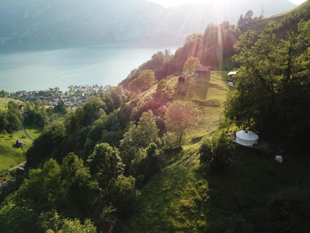 Panorama Jurte Ueber Dem Uri-See A Hotel Sisikon ภายนอก รูปภาพ